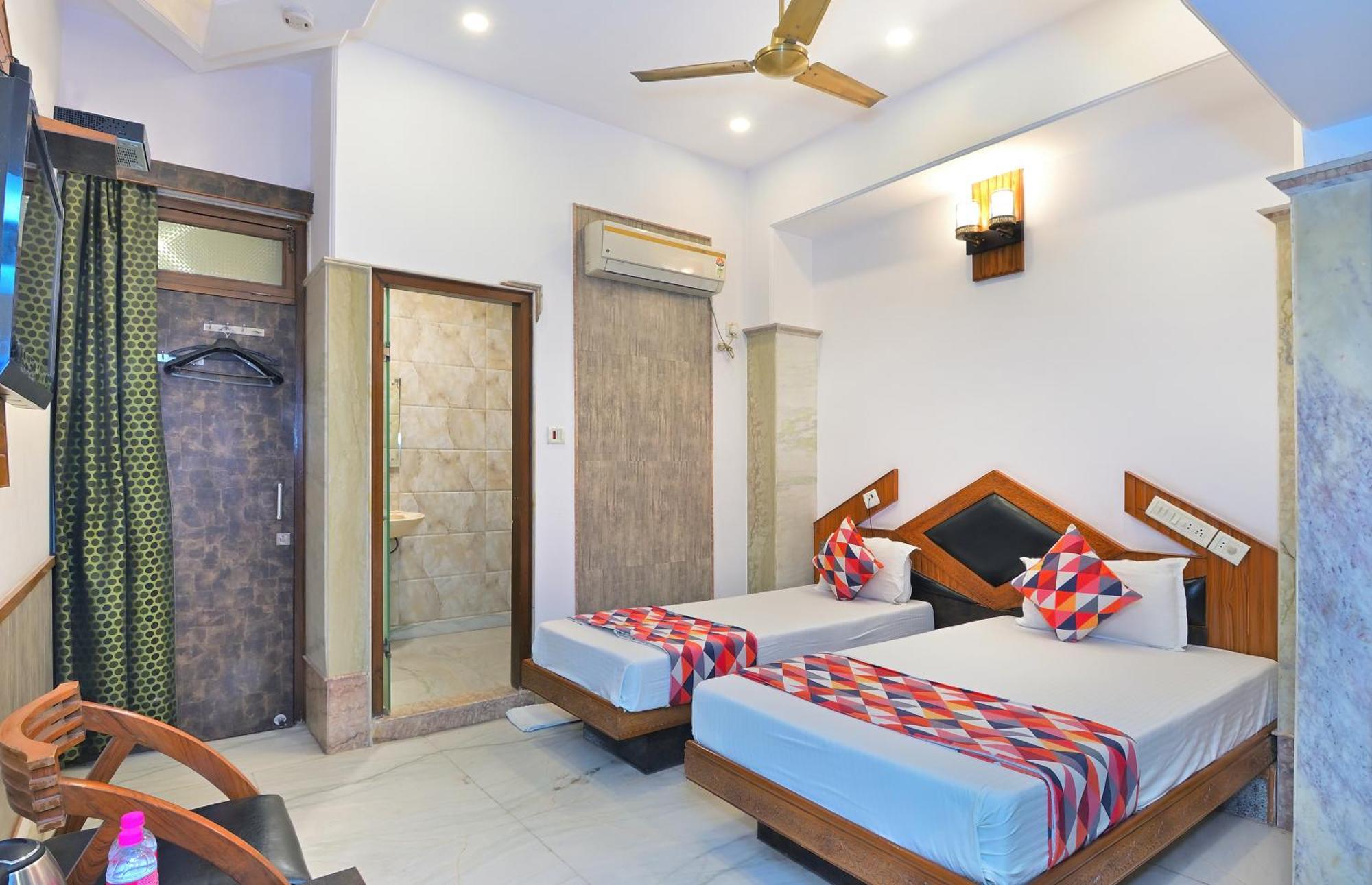 The Natraj Yes Please -New Delhi Otel Oda fotoğraf